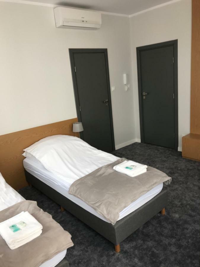 7 Rooms Mtp Poznań Kültér fotó